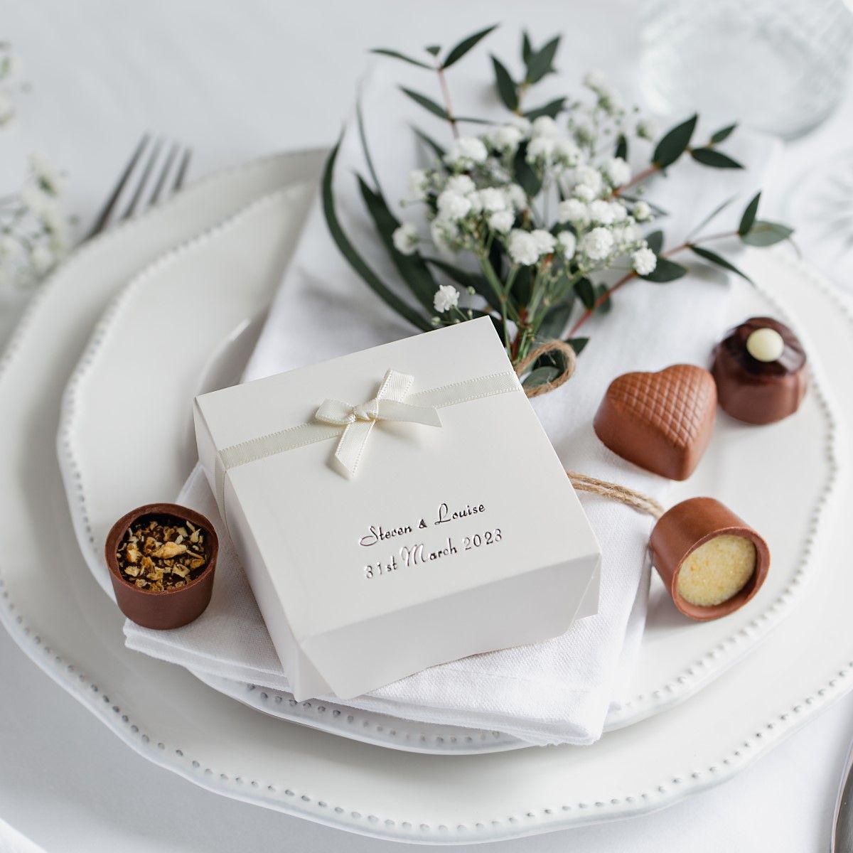 Personalised wedding favours store